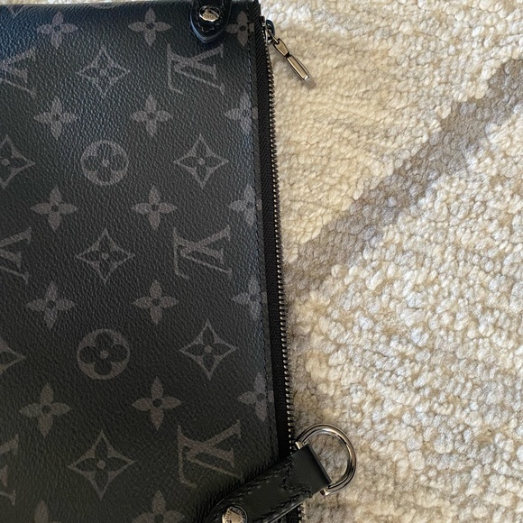 Louis Vuitton trio messenger (small size) - Picture 15 of 17